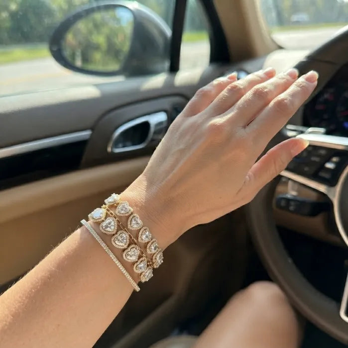 Heart Cut Moissanite Halo Tennis Bracelet for Women – D Color VVS1 Diamond Sparkle, S925 Sterling Silver 18K Gold Plated